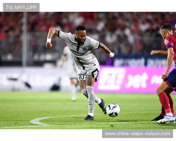 巴黎连续边路传中形成杀机,内马尔头槌得分 巴黎连续边路传中形成杀机,内马尔头槌得分