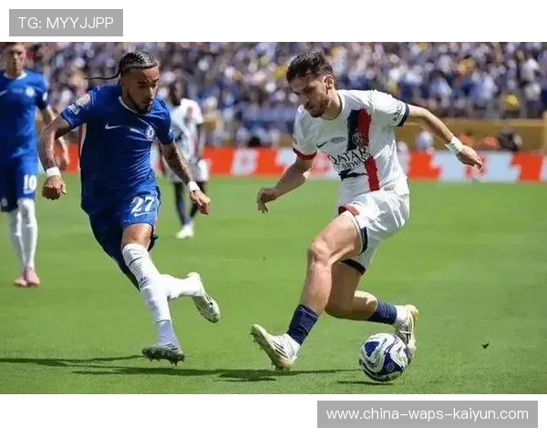 切尔西前场直传形成绝佳机会