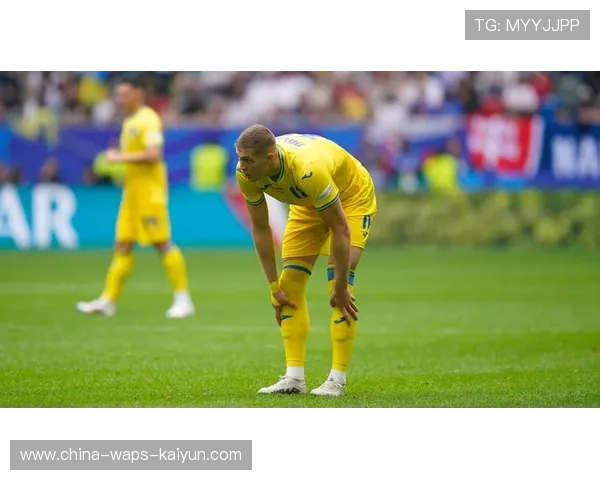 基辅迪纳摩亚列姆丘克稳健背身