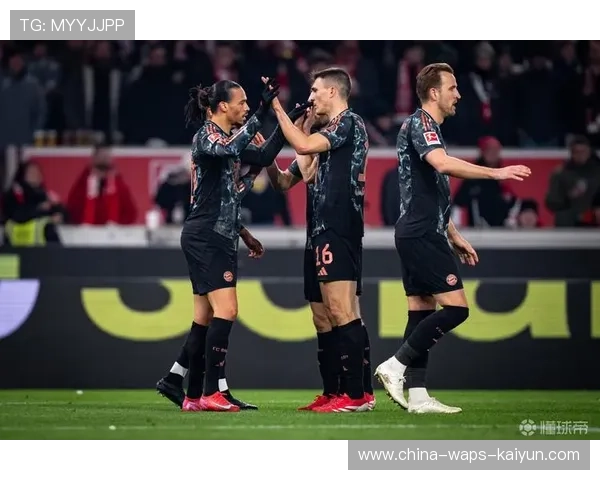 拜仁末段换上小将提速，继续追击第二球，拜仁更新换代